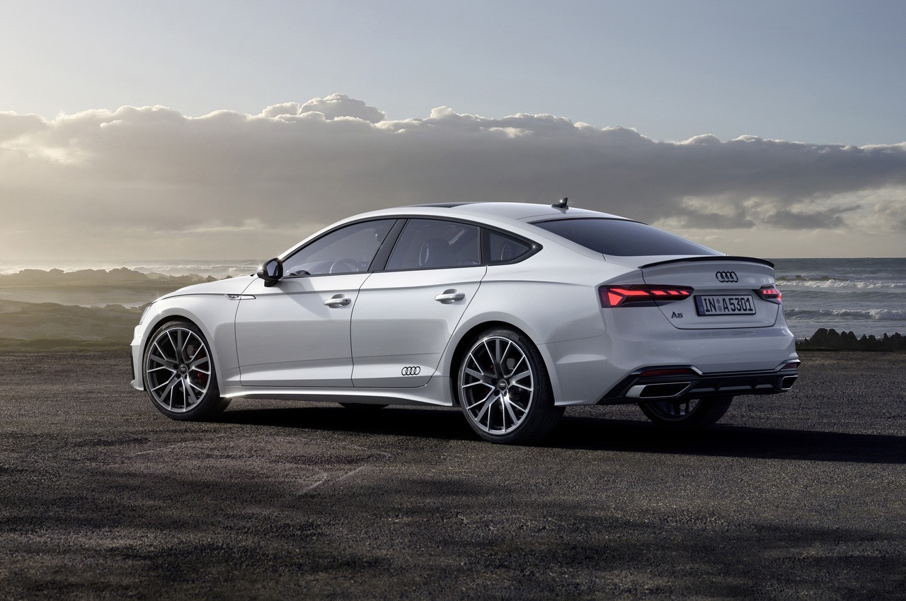 Audi A5 S Competition: immagini ufficiali