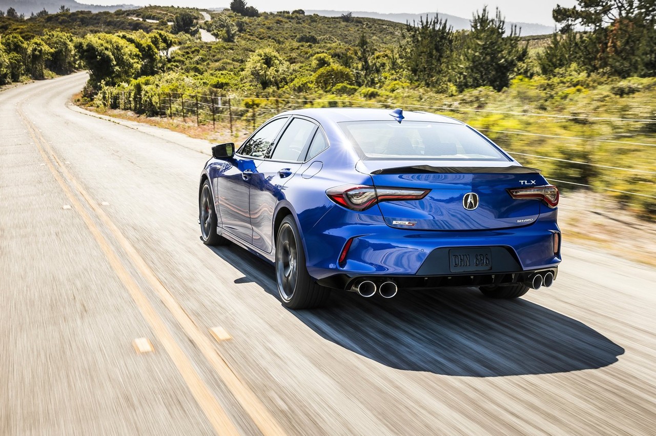 Acura TLX Type S: immagini ufficiali