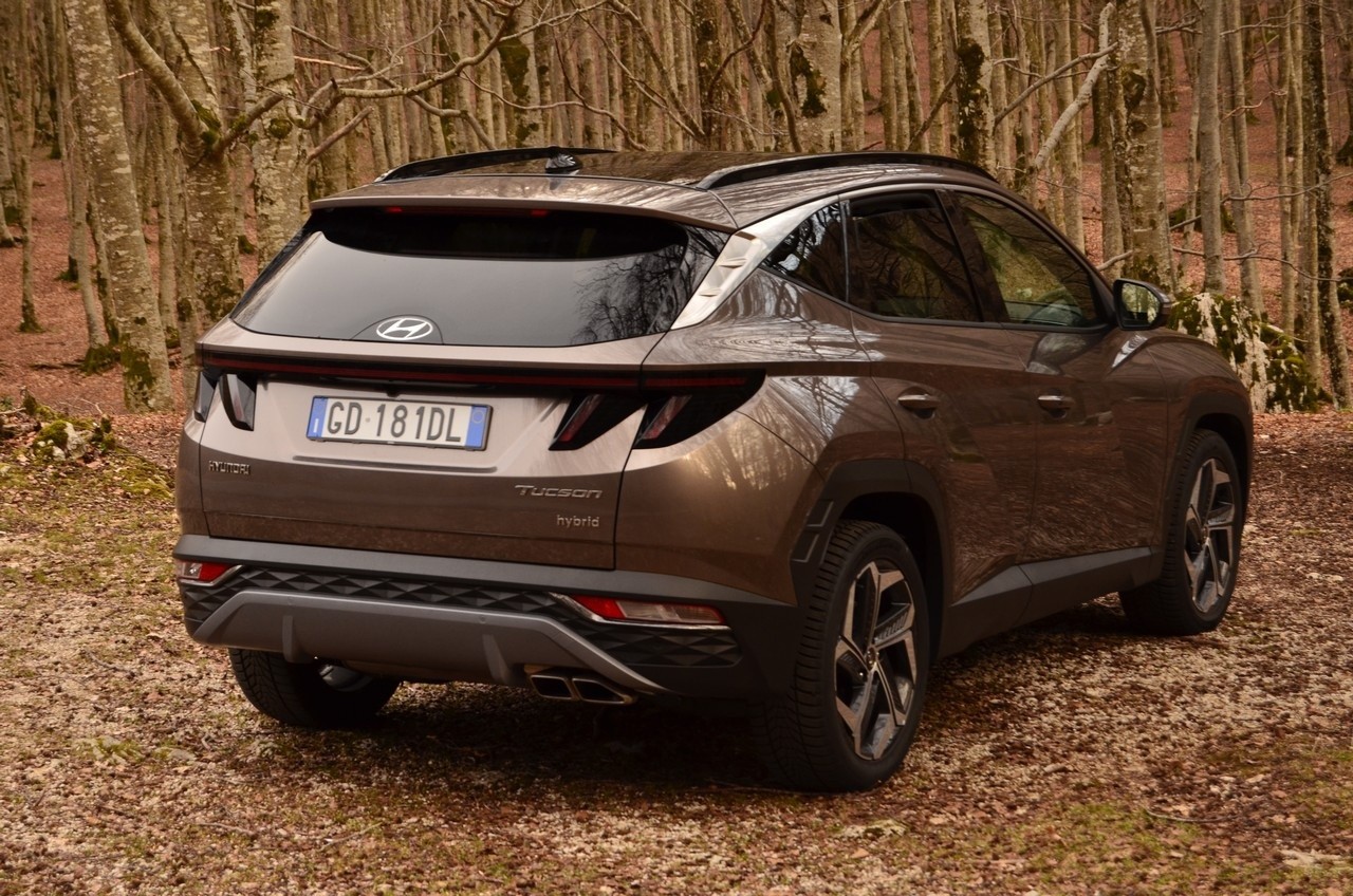 Hyundai Tucson 1.6 T-GDI HEV eXcellence: prova su strada