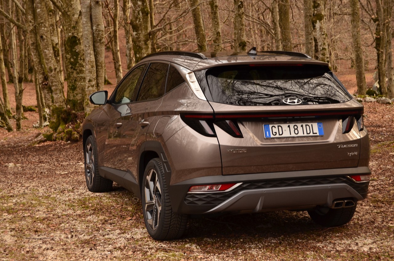 Hyundai Tucson 1.6 T-GDI HEV eXcellence: prova su strada