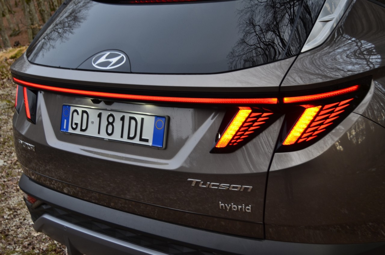 Hyundai Tucson 1.6 T-GDI HEV eXcellence: prova su strada