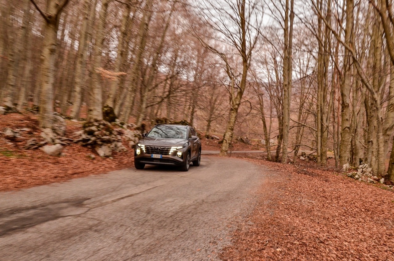 Hyundai Tucson 1.6 T-GDI HEV eXcellence: prova su strada