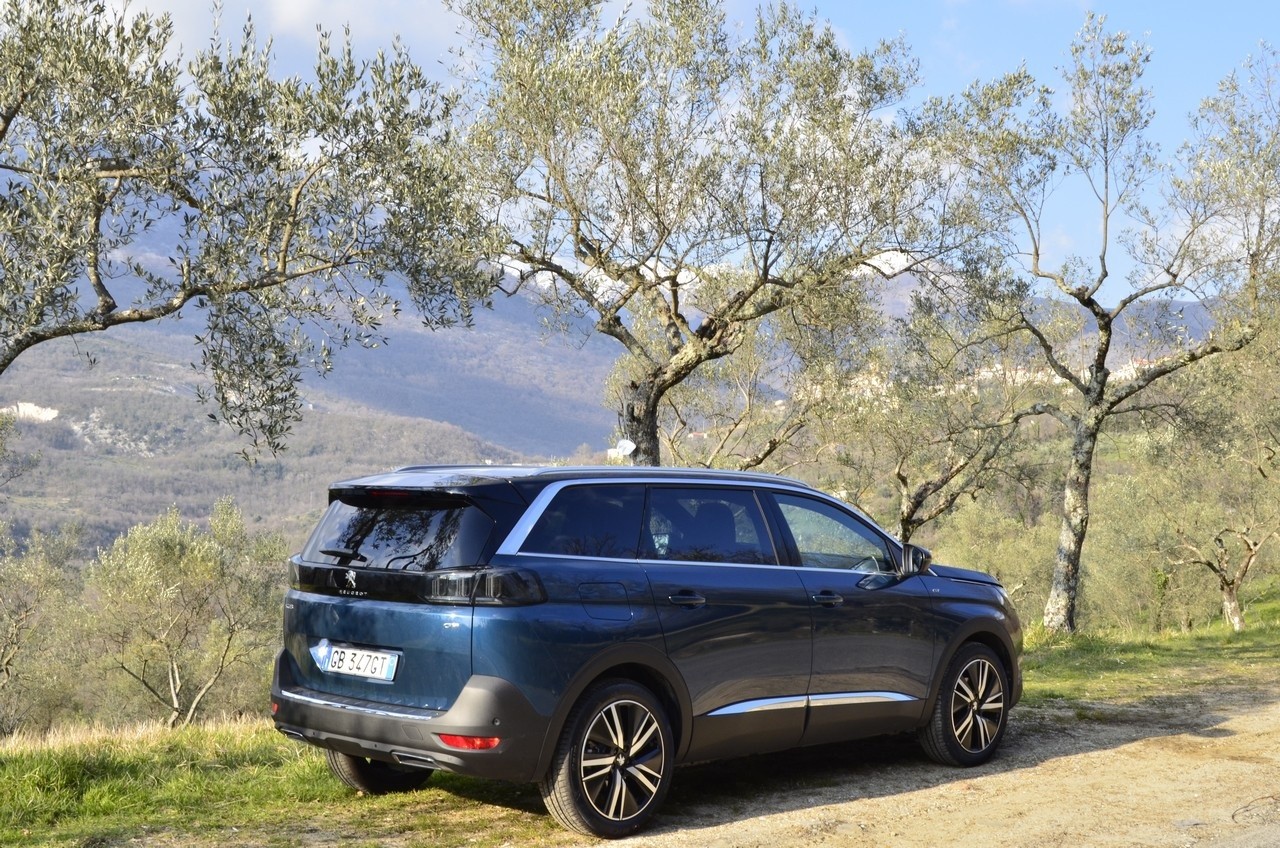 Peugeot 5008 1.5 BlueHDi GT Pack: prova su strada