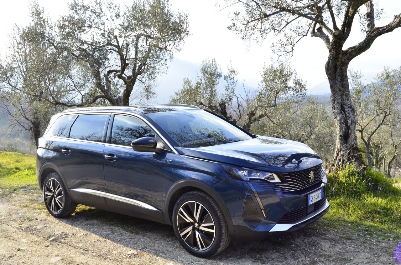 Peugeot 5008 1.5 BlueHDi GT Pack: prova su strada