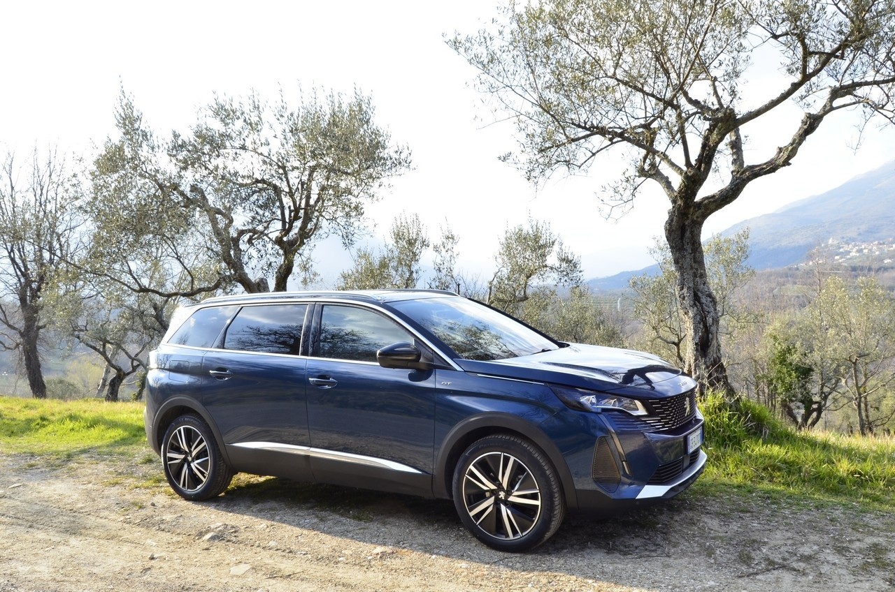 Peugeot 5008 1.5 BlueHDi GT Pack: prova su strada