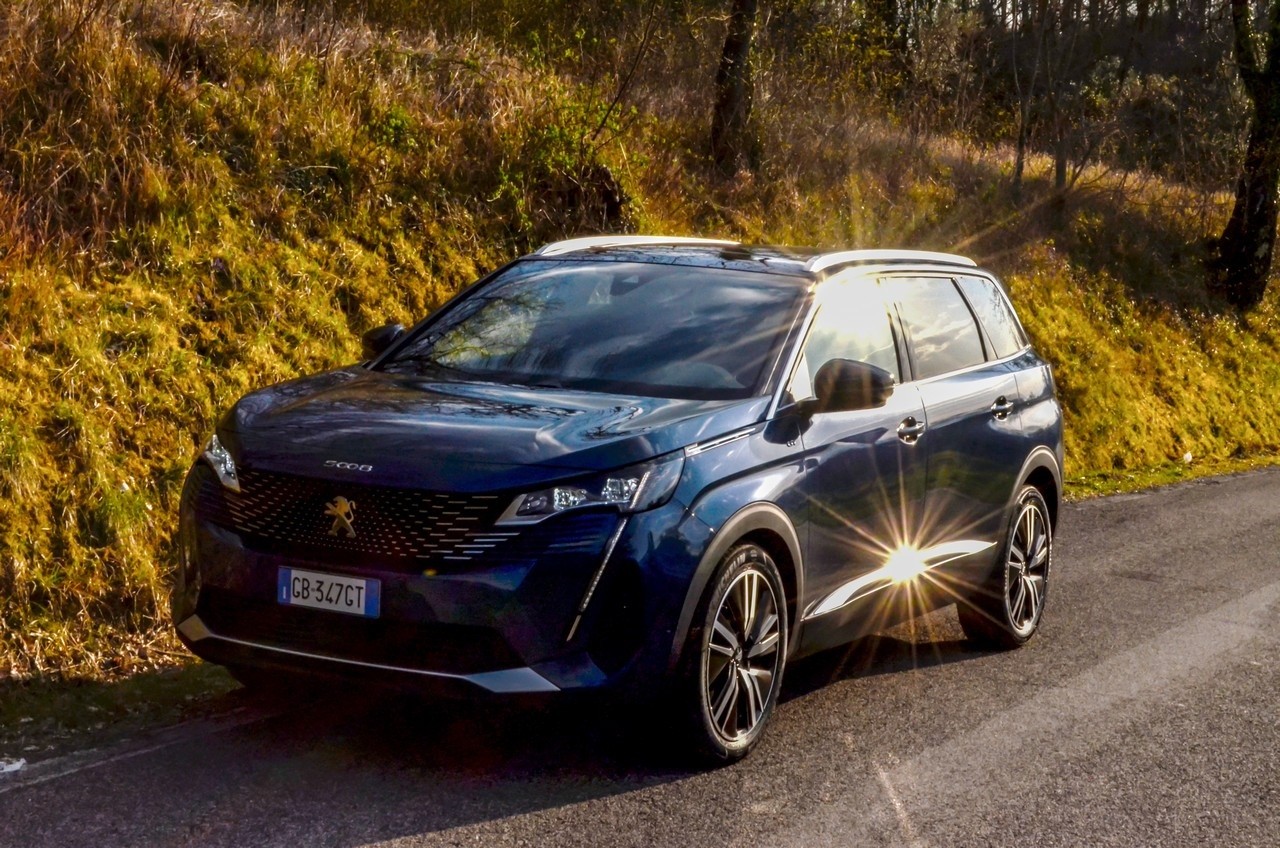 Peugeot 5008 1.5 BlueHDi GT Pack: prova su strada