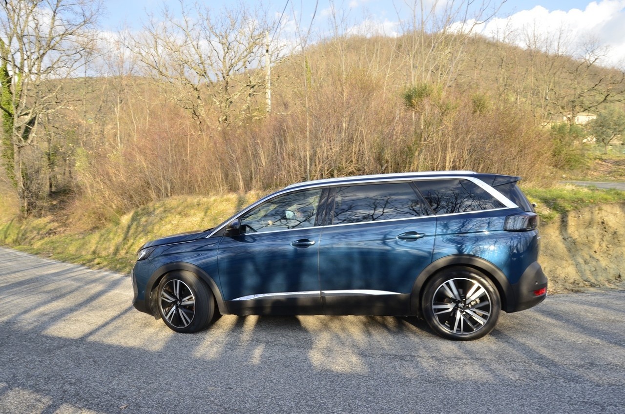 Peugeot 5008 1.5 BlueHDi GT Pack: prova su strada