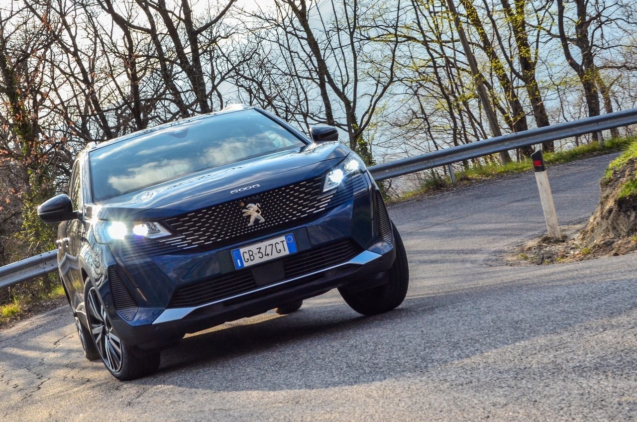 Peugeot 5008 1.5 BlueHDi GT Pack: prova su strada