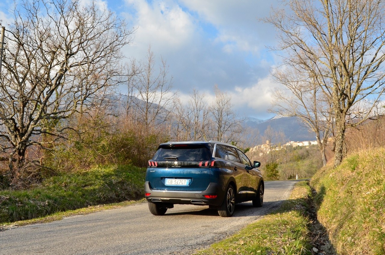 Peugeot 5008 1.5 BlueHDi GT Pack: prova su strada