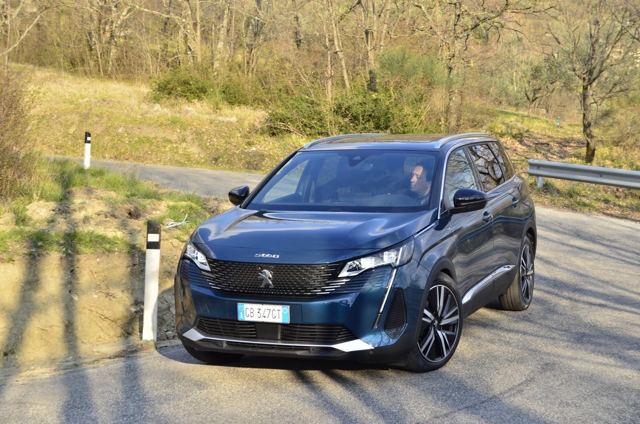 Peugeot 5008 1.5 BlueHDi GT Pack: prova su strada