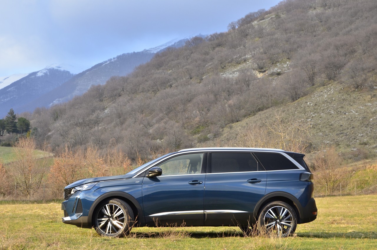 Peugeot 5008 1.5 BlueHDi GT Pack: prova su strada