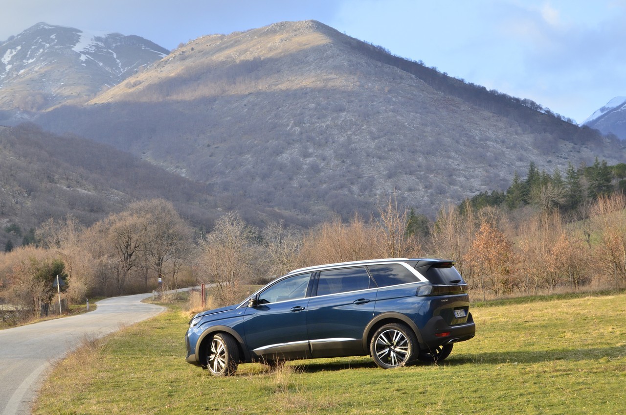 Peugeot 5008 1.5 BlueHDi GT Pack: prova su strada