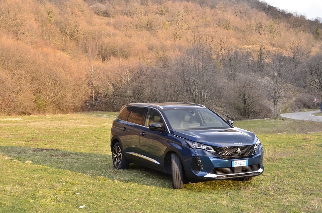 Peugeot 5008 1.5 BlueHDi GT Pack: prova su strada