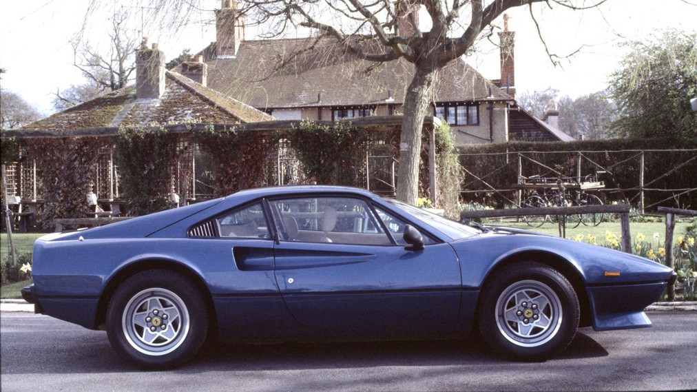 Ferrari 308 GTB: immagini ufficiali