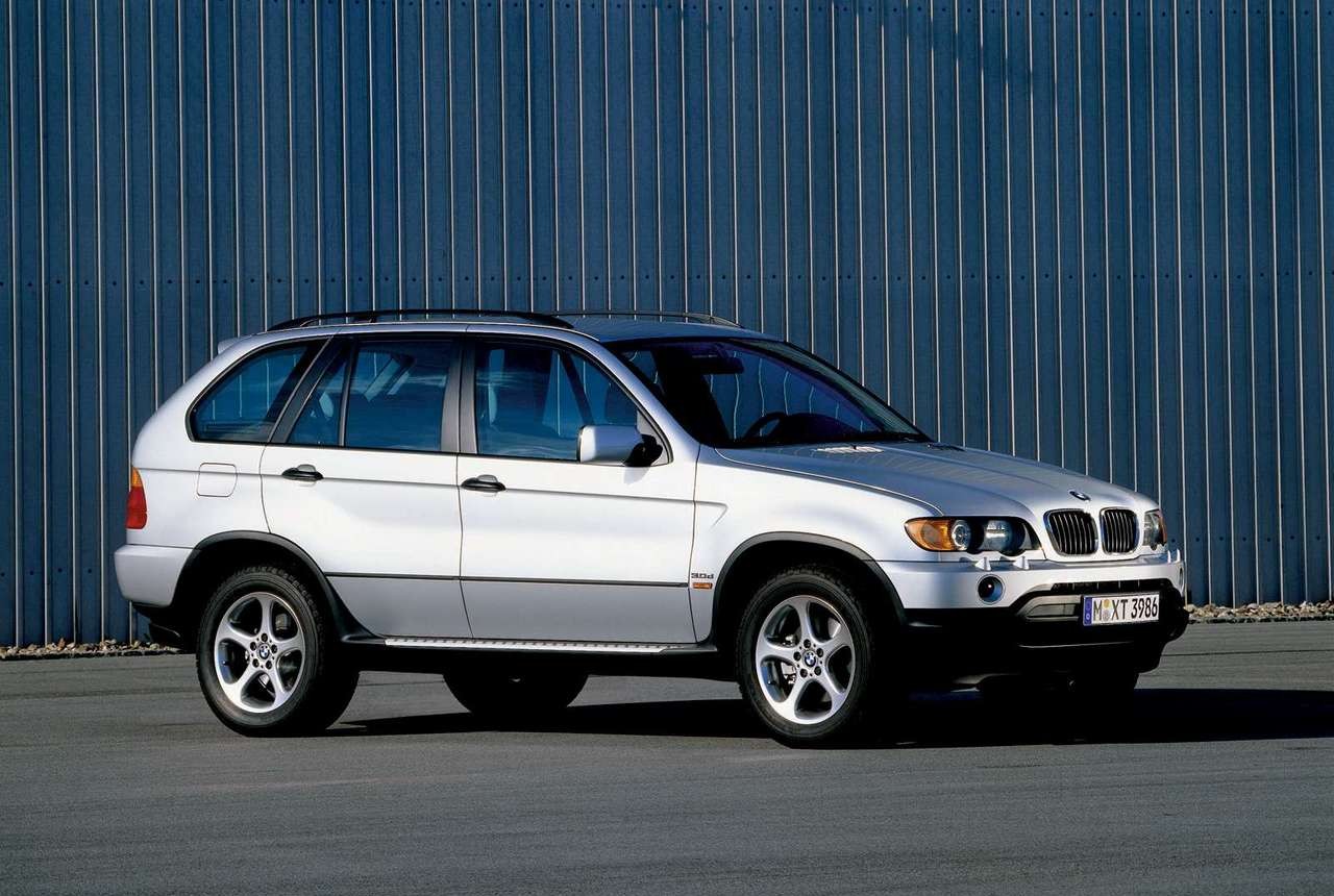 BMW X5 1999: immagini ufficiali