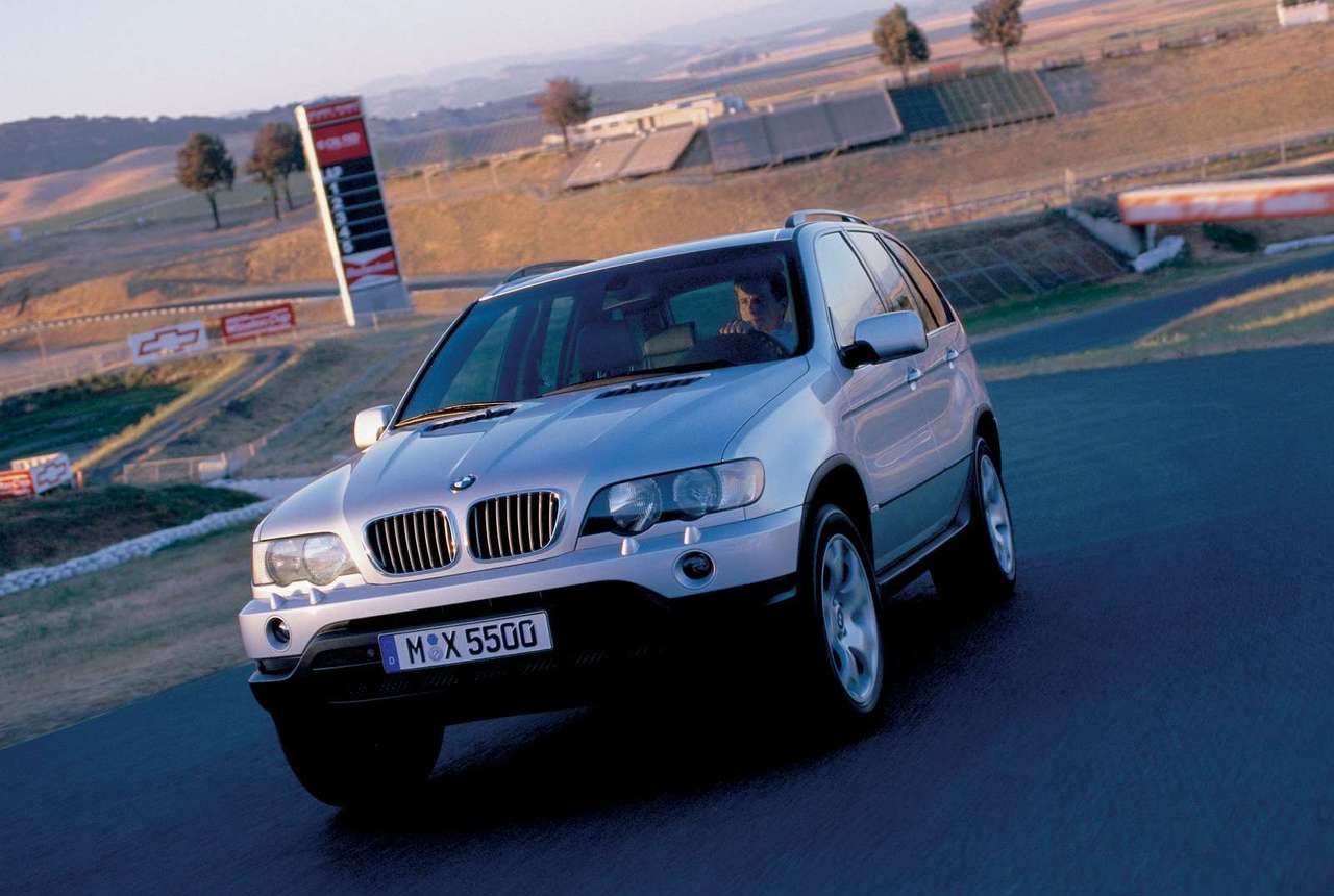 BMW X5 1999: immagini ufficiali