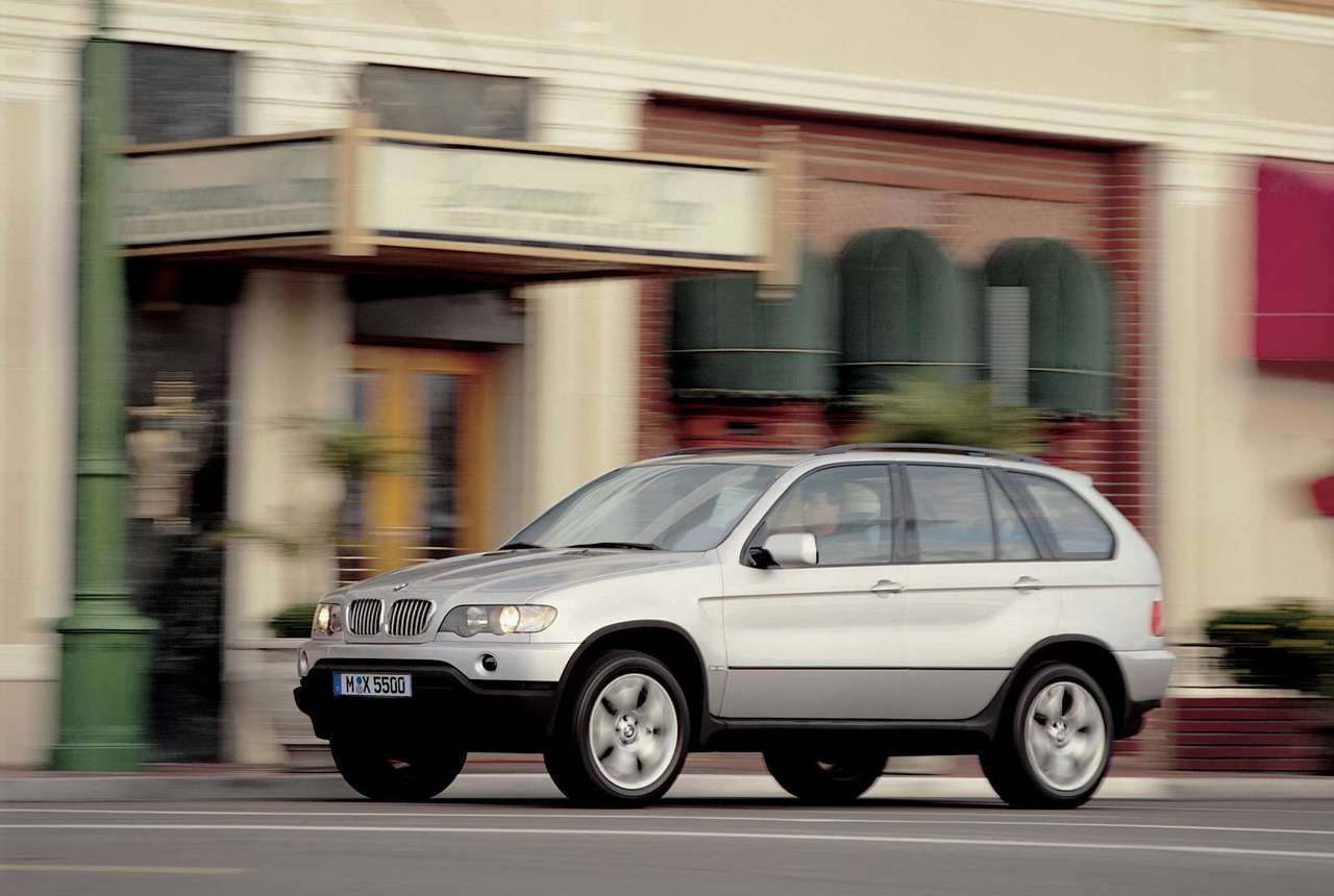 BMW X5 1999: immagini ufficiali