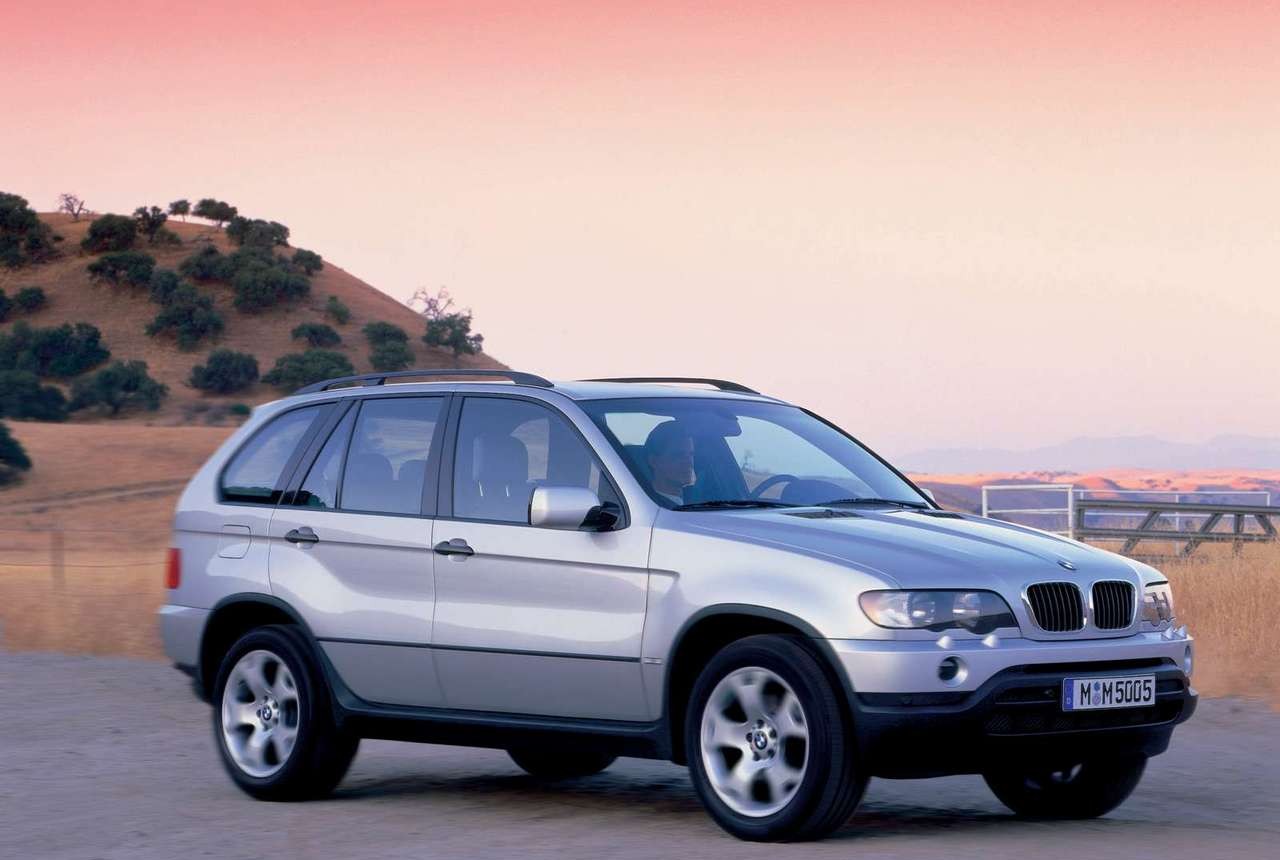 BMW X5 1999: immagini ufficiali