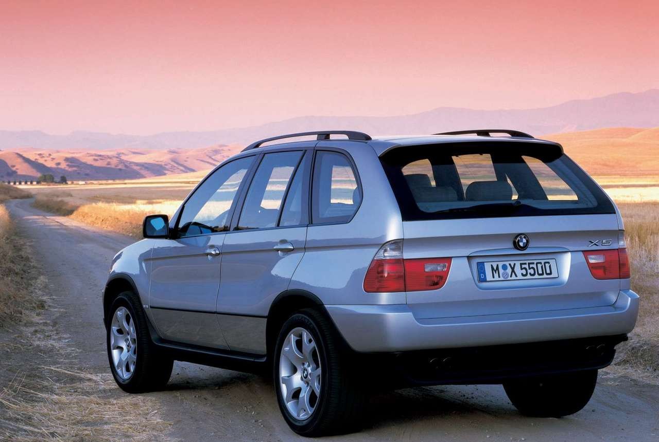 BMW X5 1999: immagini ufficiali