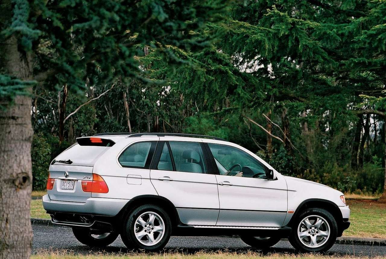 BMW X5 1999: immagini ufficiali