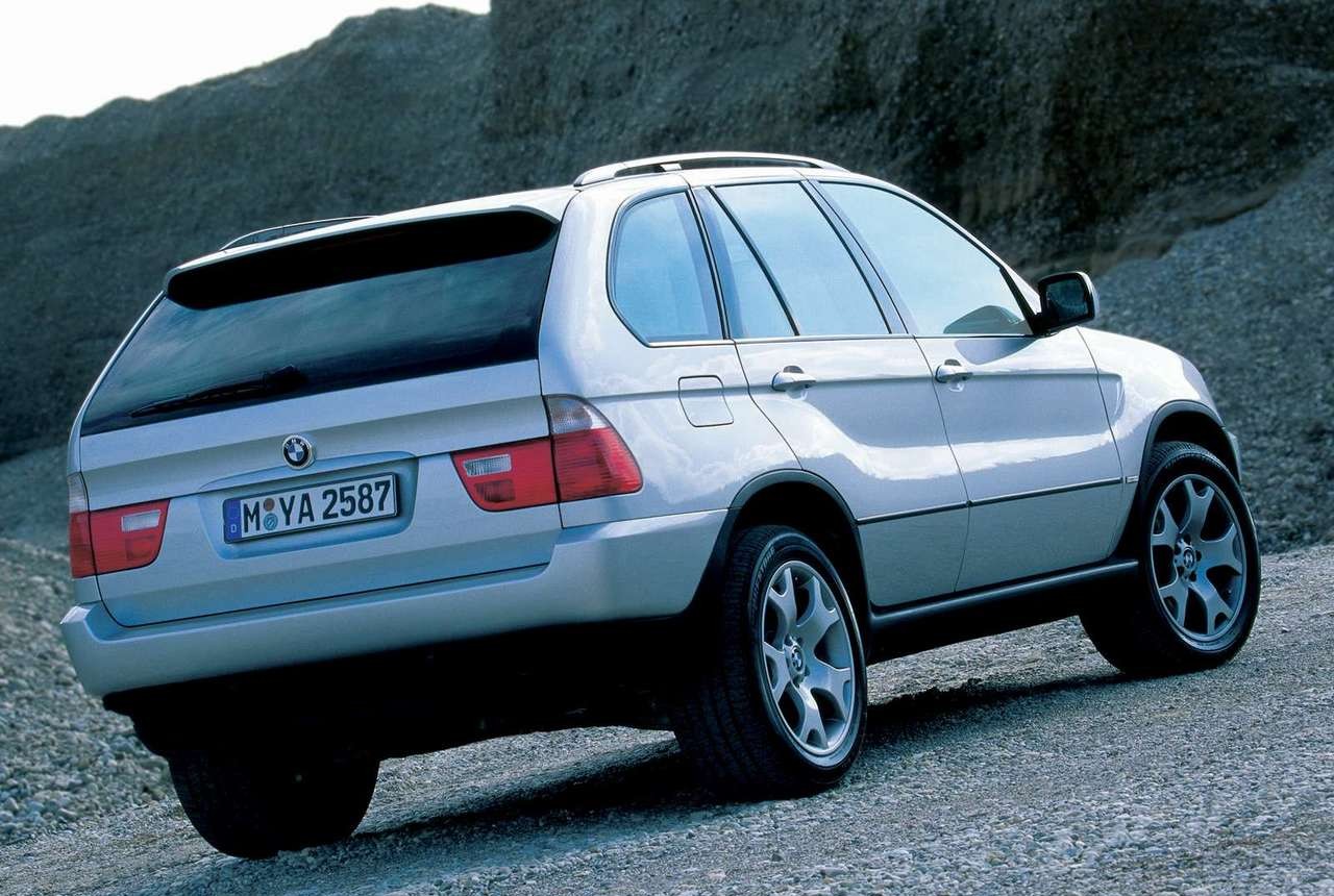 BMW X5 1999: immagini ufficiali