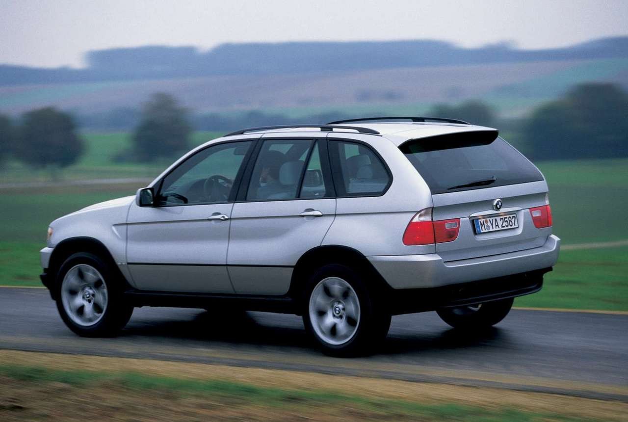 BMW X5 1999: immagini ufficiali