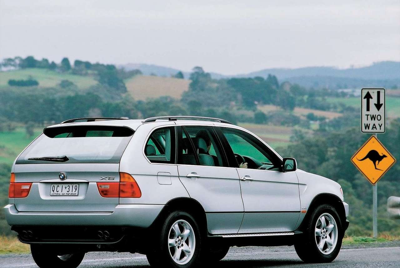 BMW X5 1999: immagini ufficiali