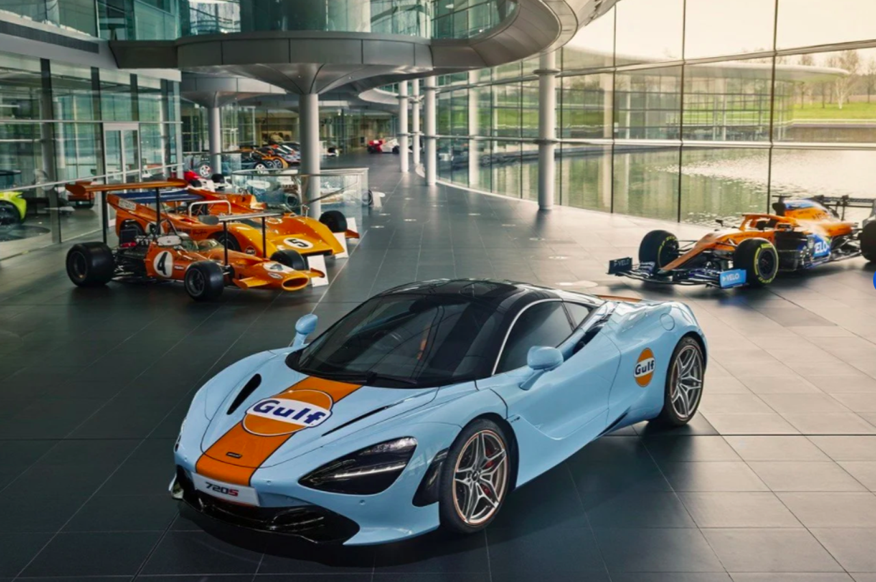 McLaren 720S Gulf Racing: immagini ufficiali