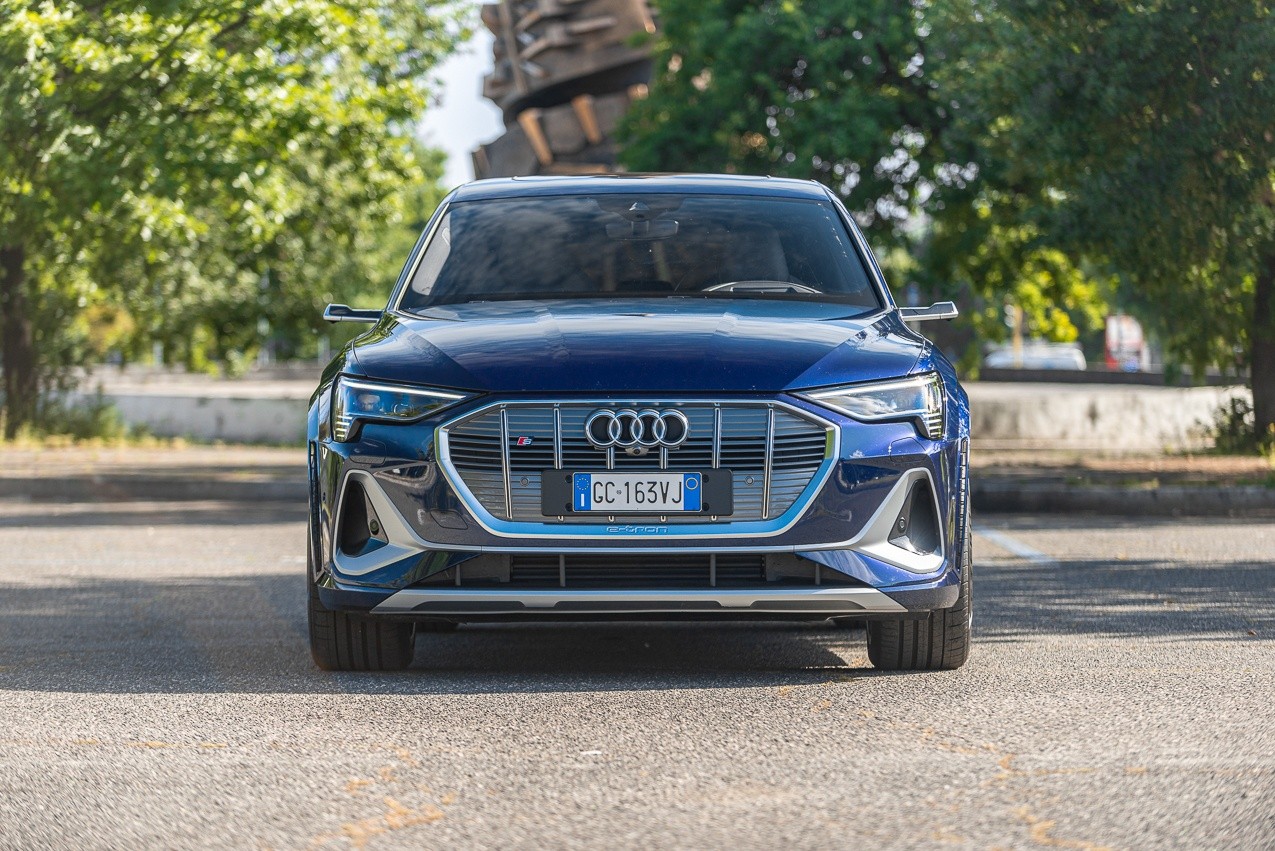 Audi e-tron S Sportback: la prova su strada