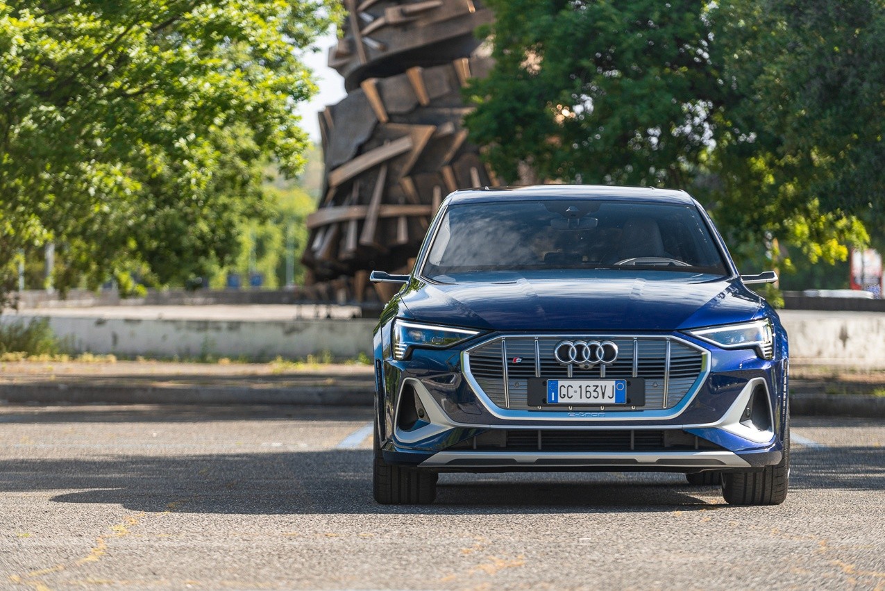 Audi e-tron S Sportback: la prova su strada