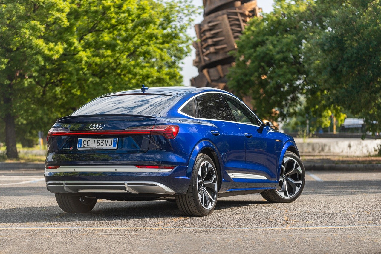 Audi e-tron S Sportback: la prova su strada