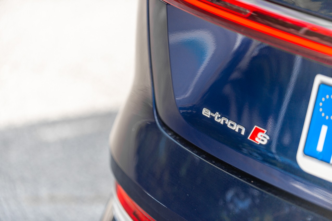 Audi e-tron S Sportback: la prova su strada