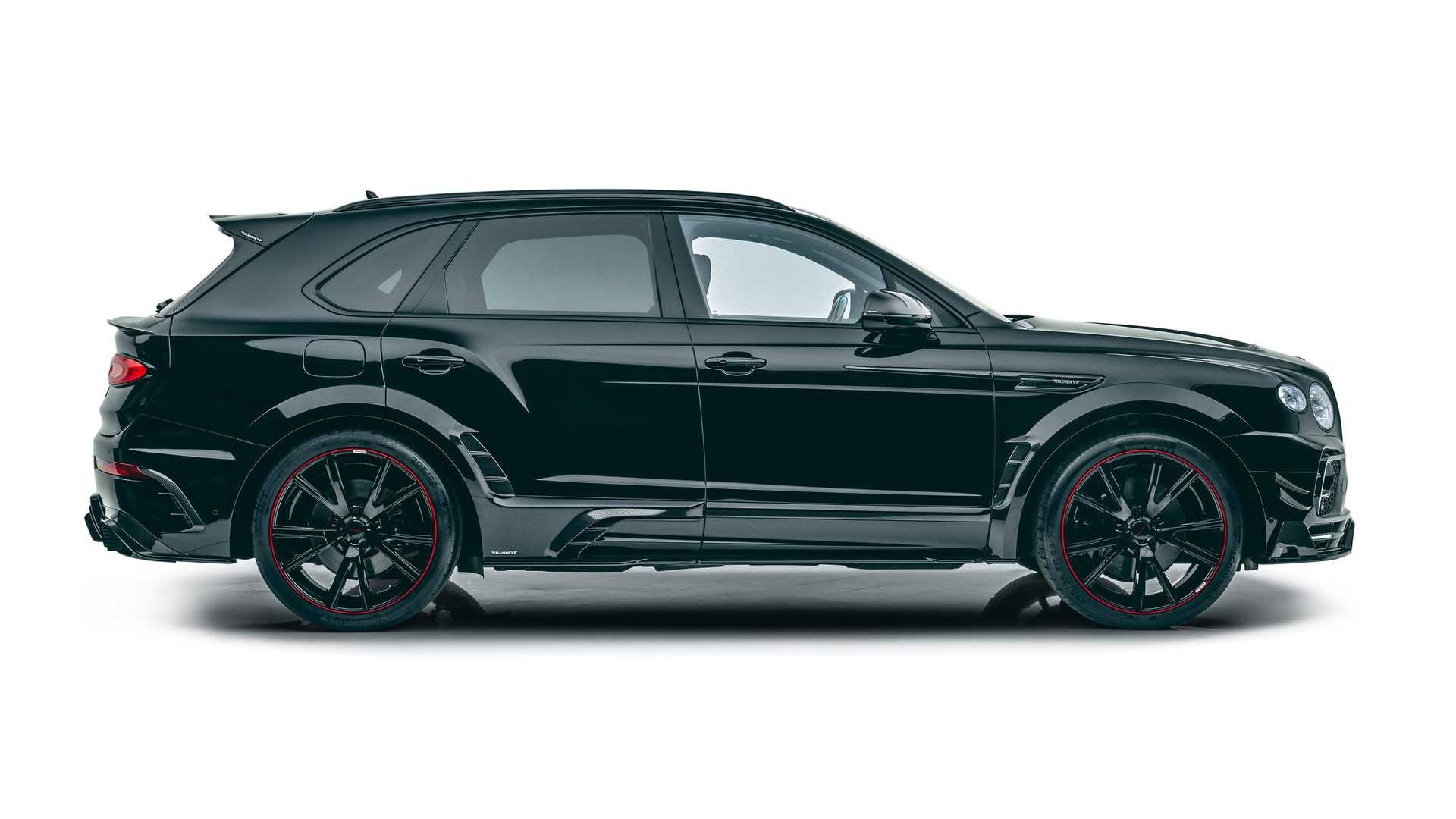 Bentley Bentayga by Mansory: le immagini ufficiali