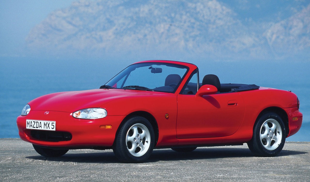 Mazda MX-5 1998: immagini ufficiali