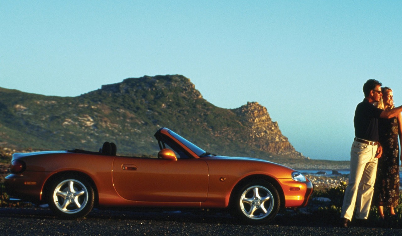 Mazda MX-5 1998: immagini ufficiali