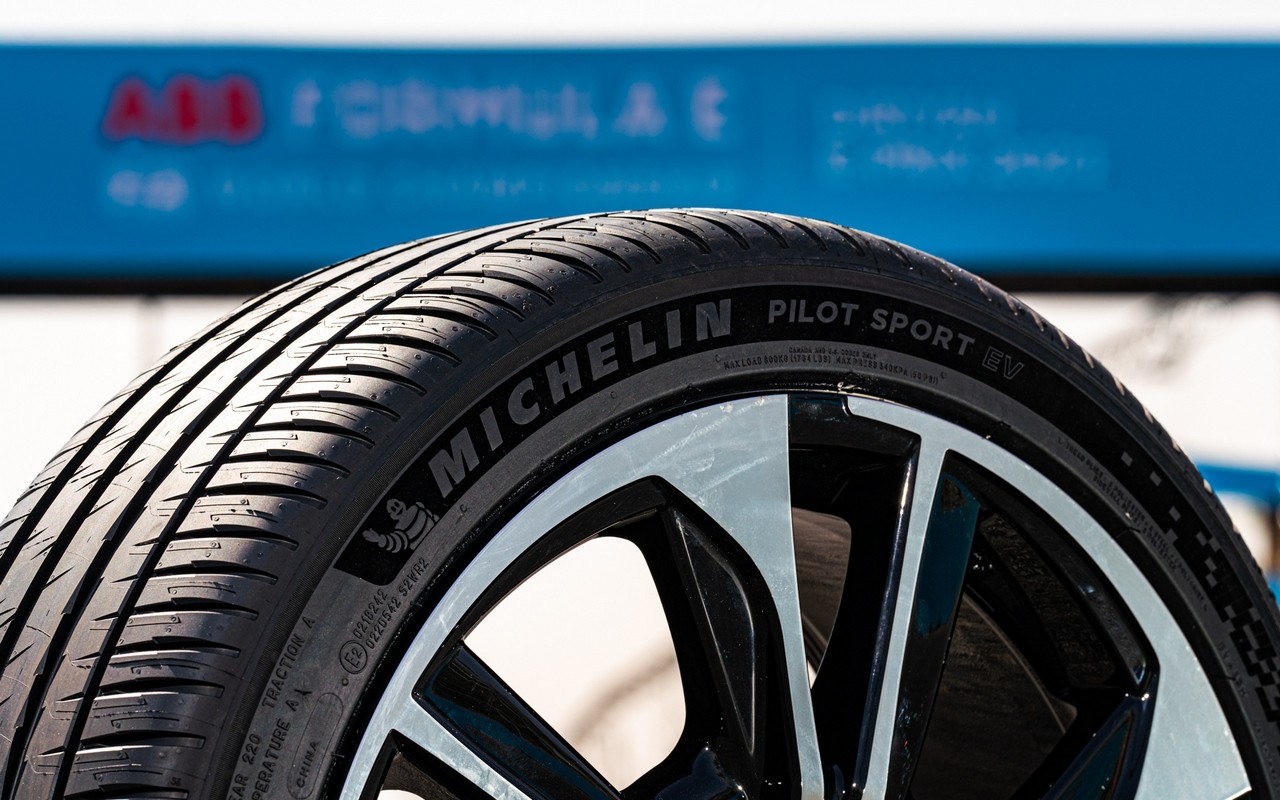 Michelin e.PRIMACY e Pilot Sport EV: le immagini ufficiali