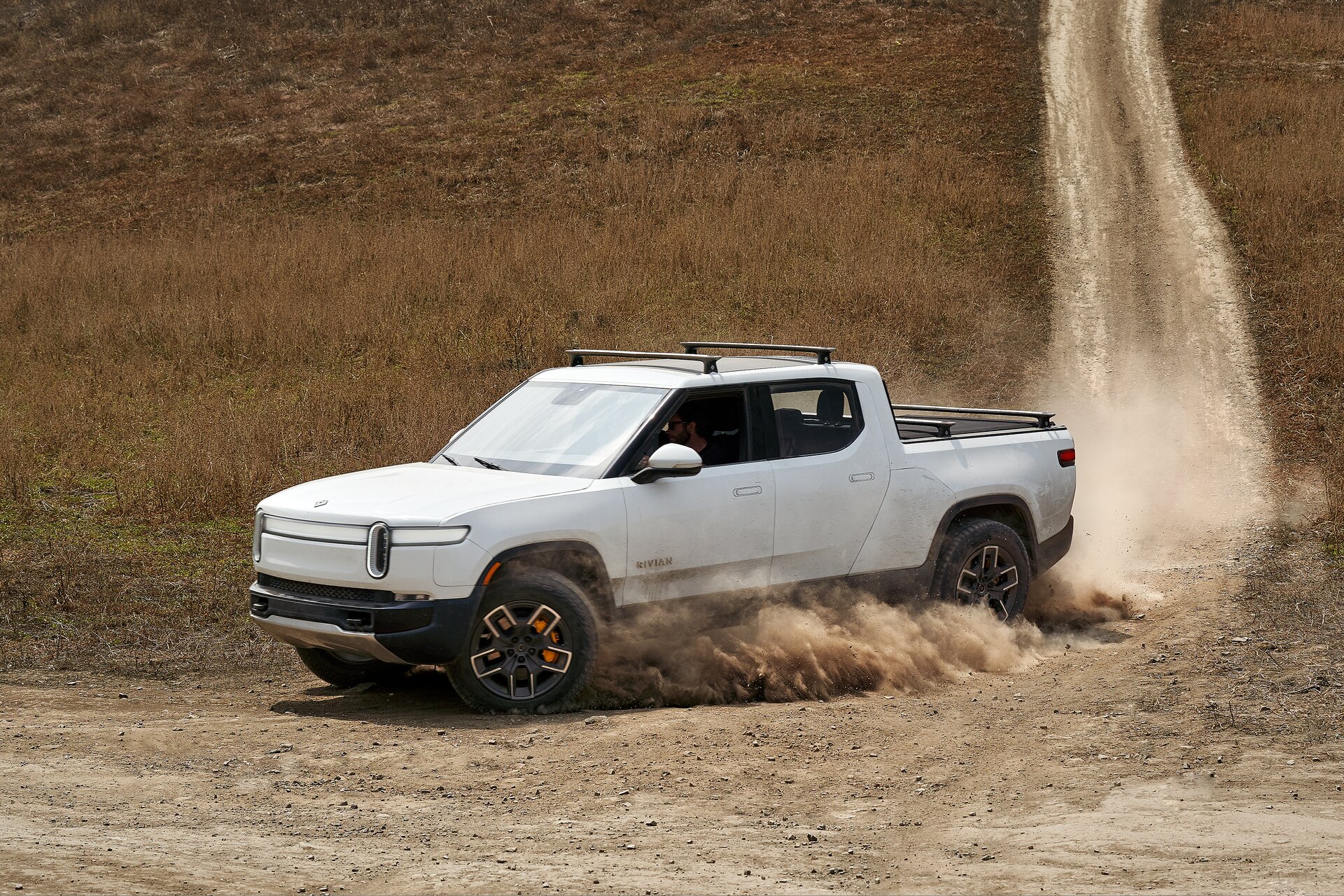 Rivian R1T: le immagini