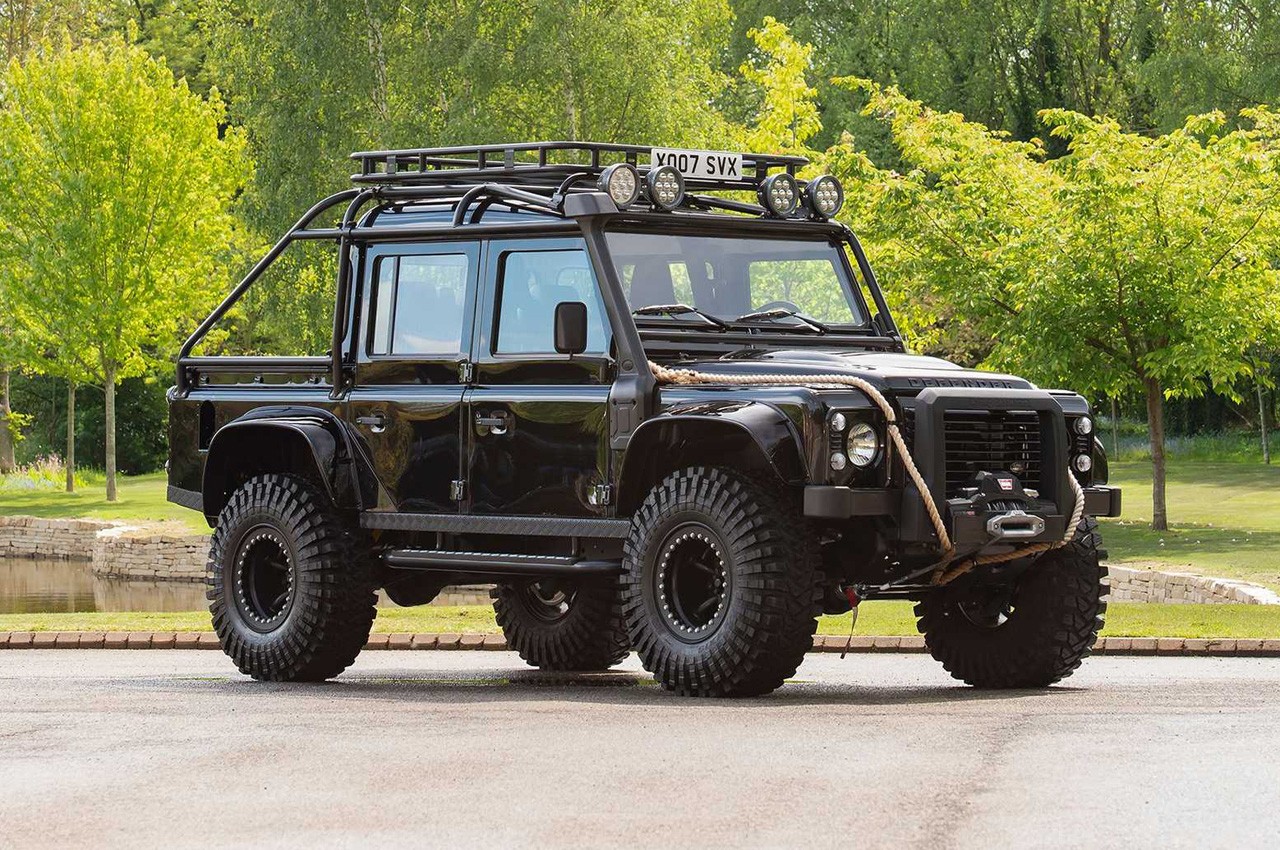 Land Rover Defender Spectre