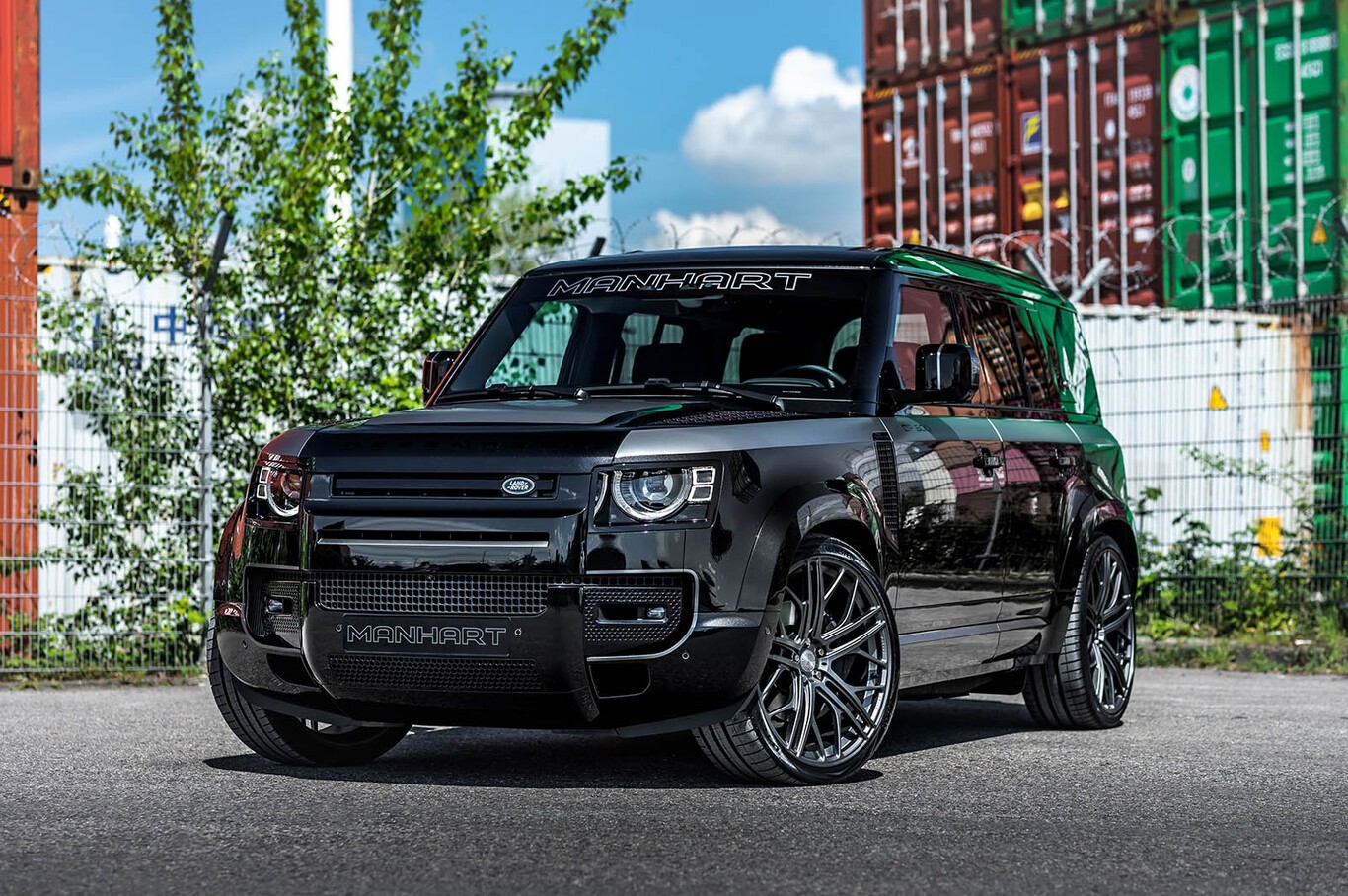 Land Rover Defender by Manhart