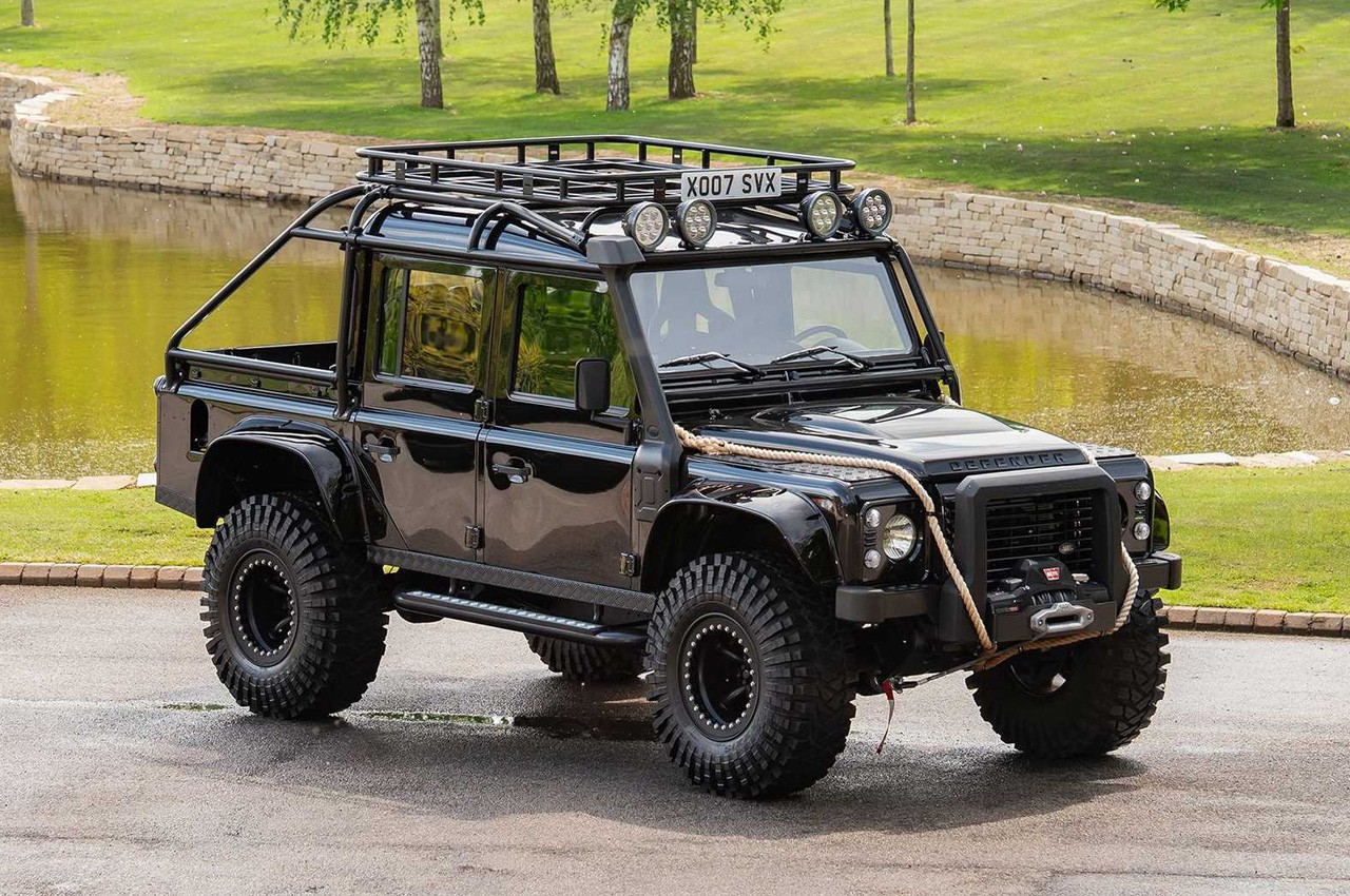 Land Rover Defender Spectre