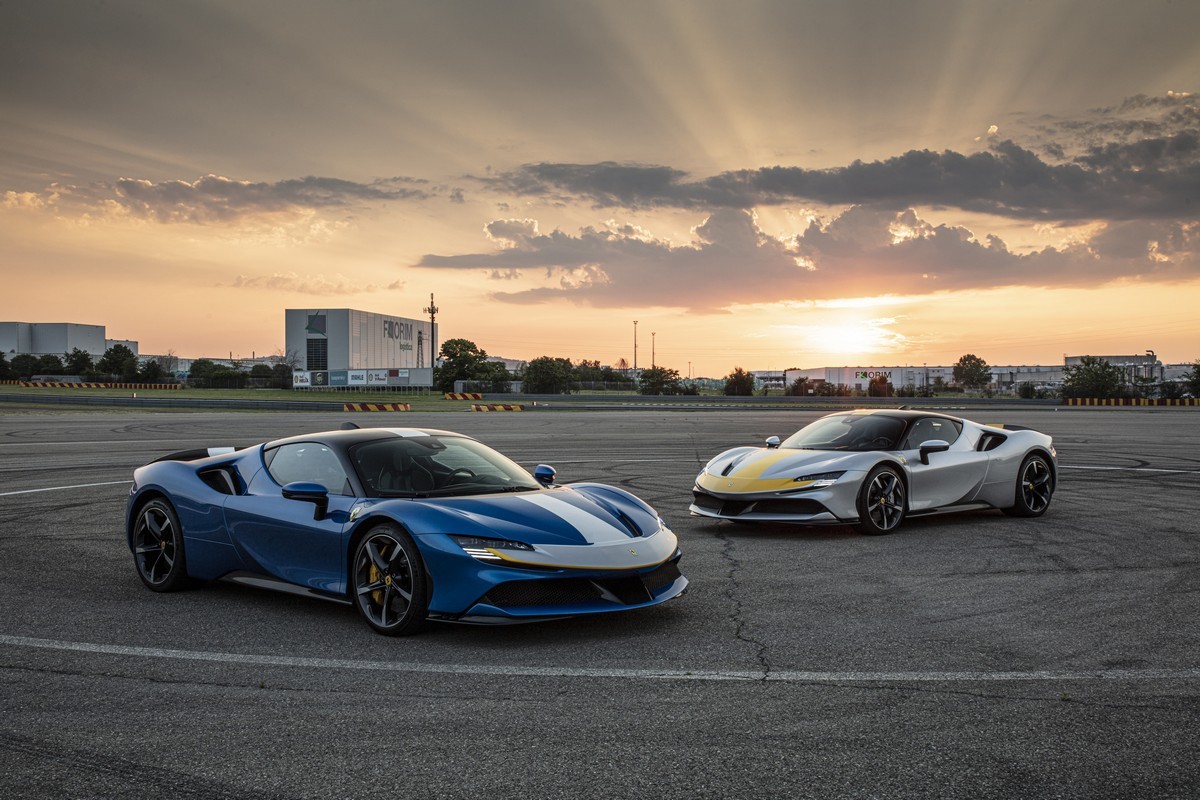 Ferrari SF90 Stradale Assetto Fiorano: la prova in pista