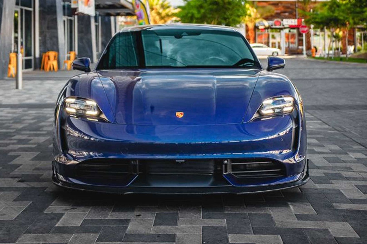 Porsche Taycan by Vivid Racing