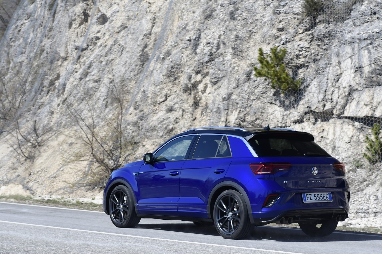 Volkswagen T-Roc R: prova su strada