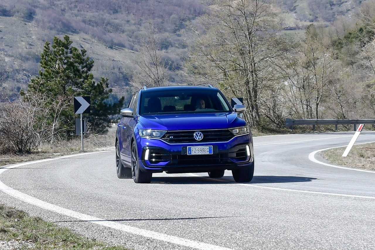 Volkswagen T-Roc R: prova su strada