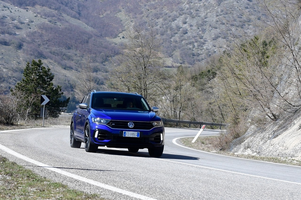 Volkswagen T-Roc R: prova su strada