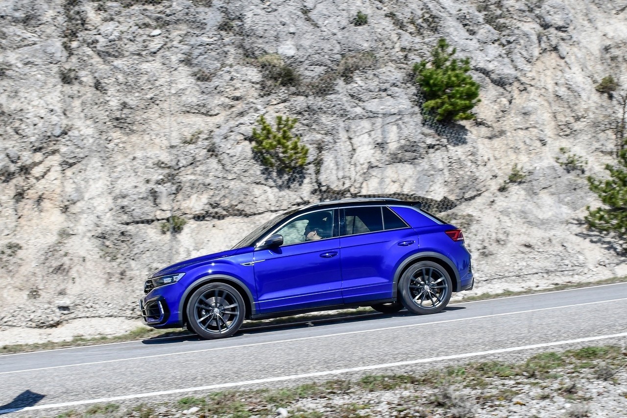 Volkswagen T-Roc R: prova su strada