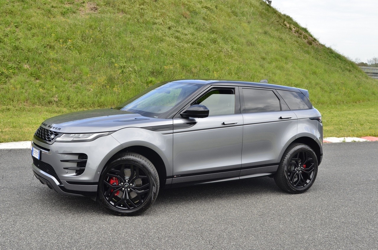 Range Rover Evoque D200 MHEV AWD R-Dynamic S: prova su strada