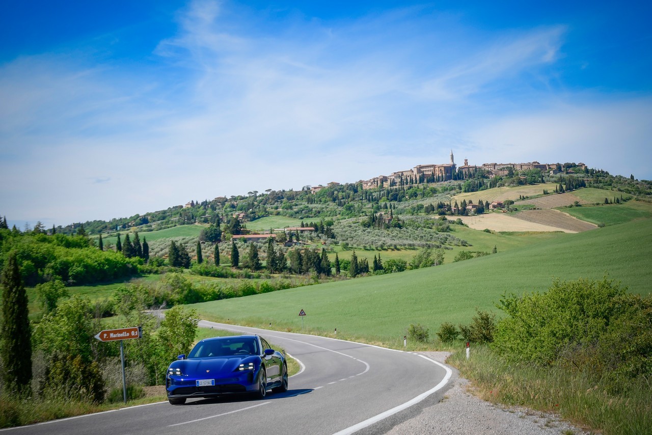 Porsche Taycan RWD: la prova su strada