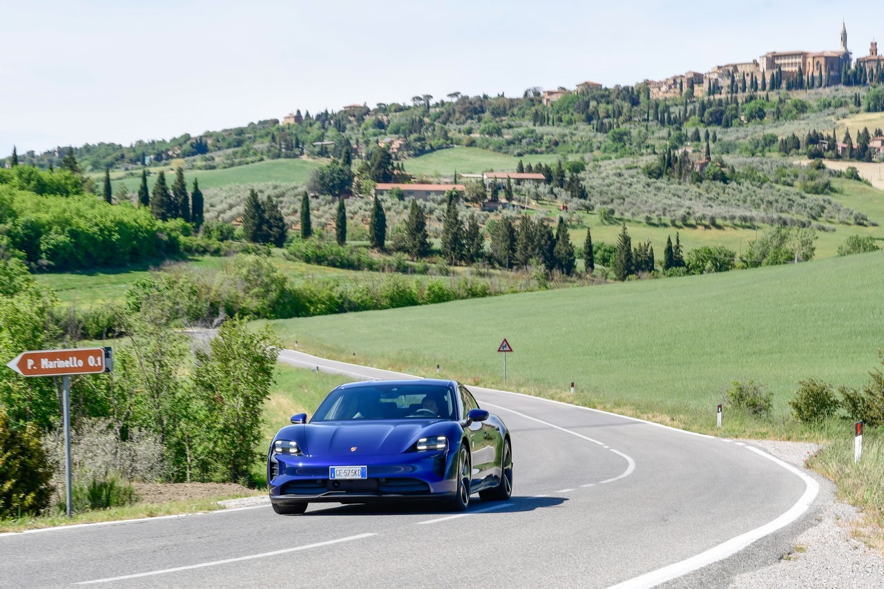 Porsche Taycan RWD: la prova su strada