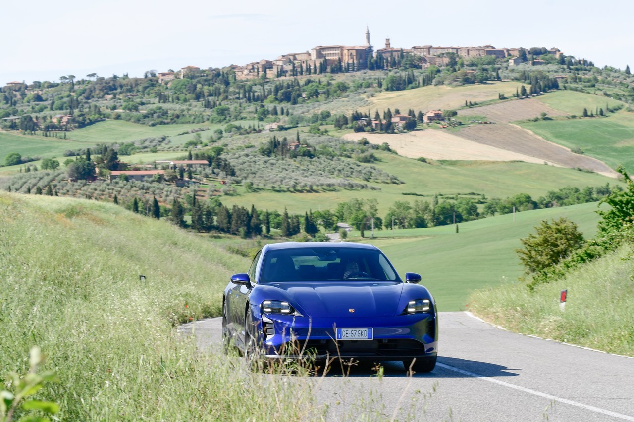 Porsche Taycan RWD: la prova su strada